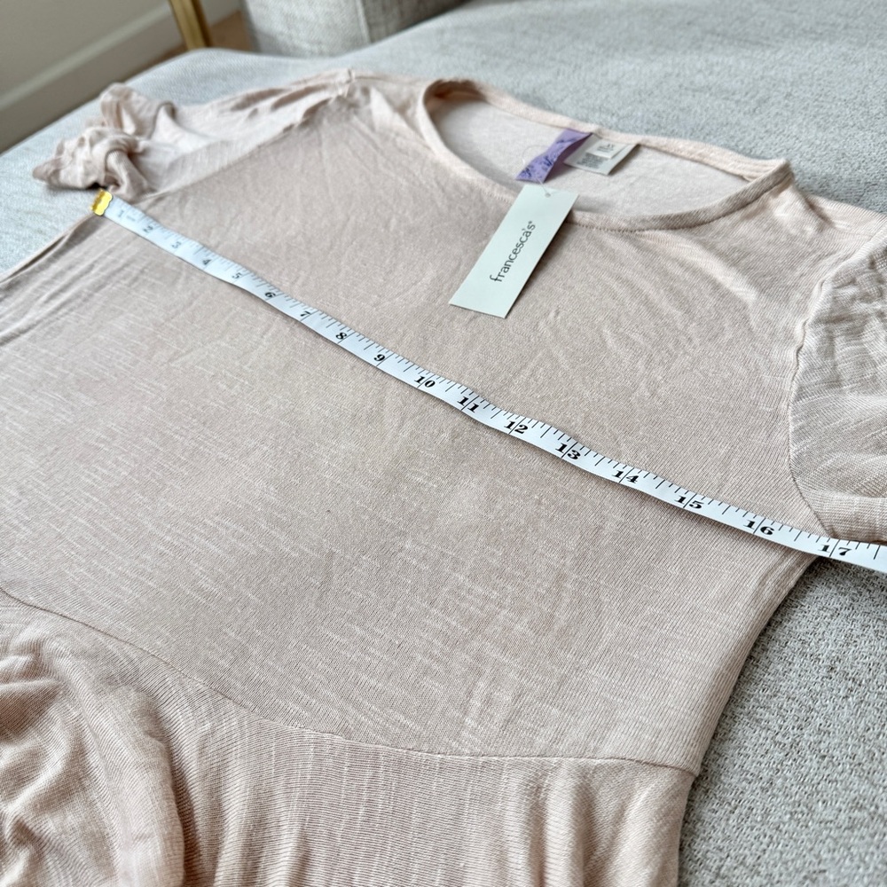 🤎 Francesca’s Beige Sand Ruffle Hem Tee Shirt T-Shirt - Picture 8 of 13